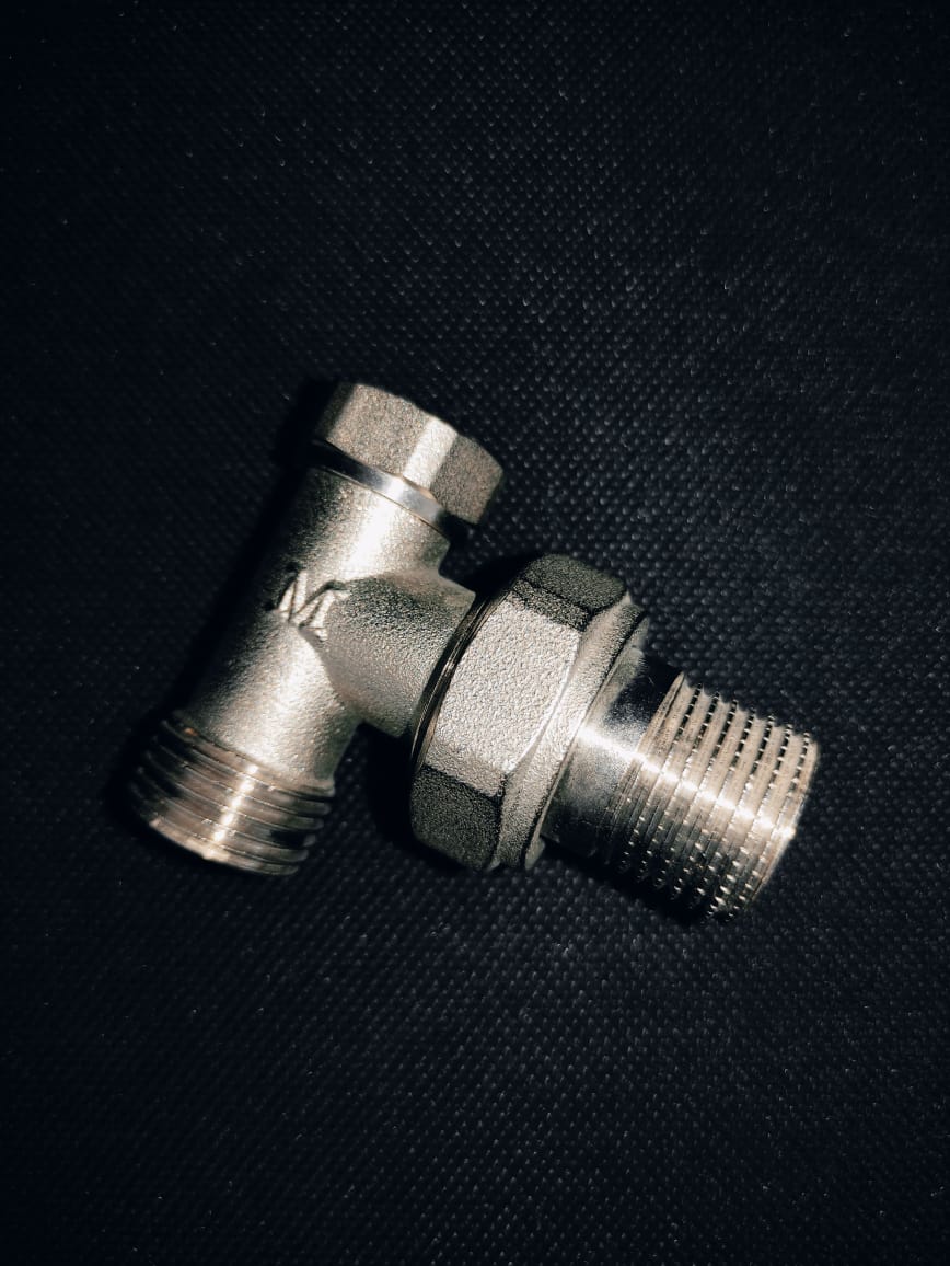 Кран терморег, Нижний Углов. Дешев. Наружн.  MASTER*PLUS ф15  (1x16)     |1