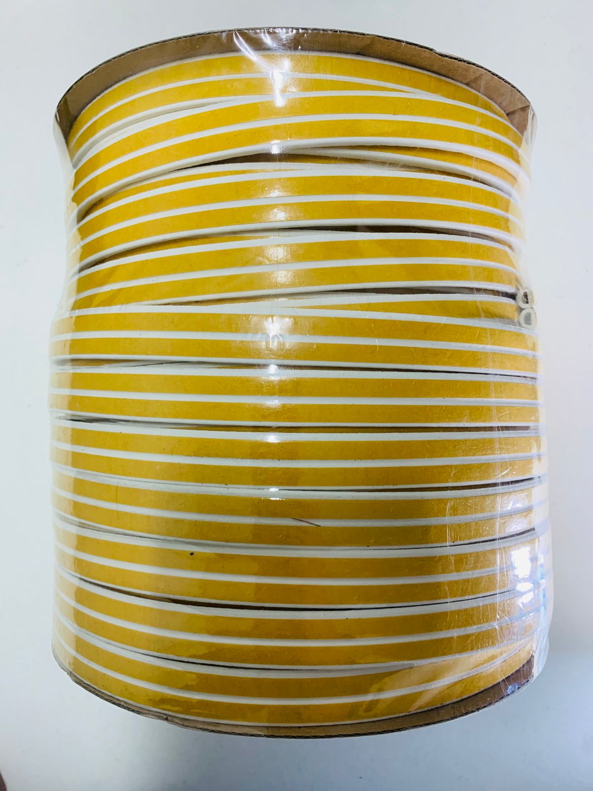 Уплотнитель LIT Белый D-профиль 6х9мм 70м   |*