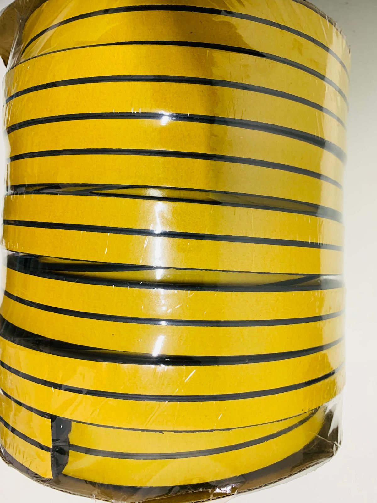 Уплотнитель LIT Черный D-профиль 12х14мм 40м  LIT-191408 |*