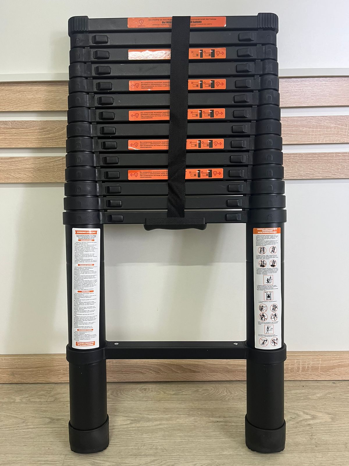 Лестница телескопич. Черная 16ст 6,2 м  M6808  |*