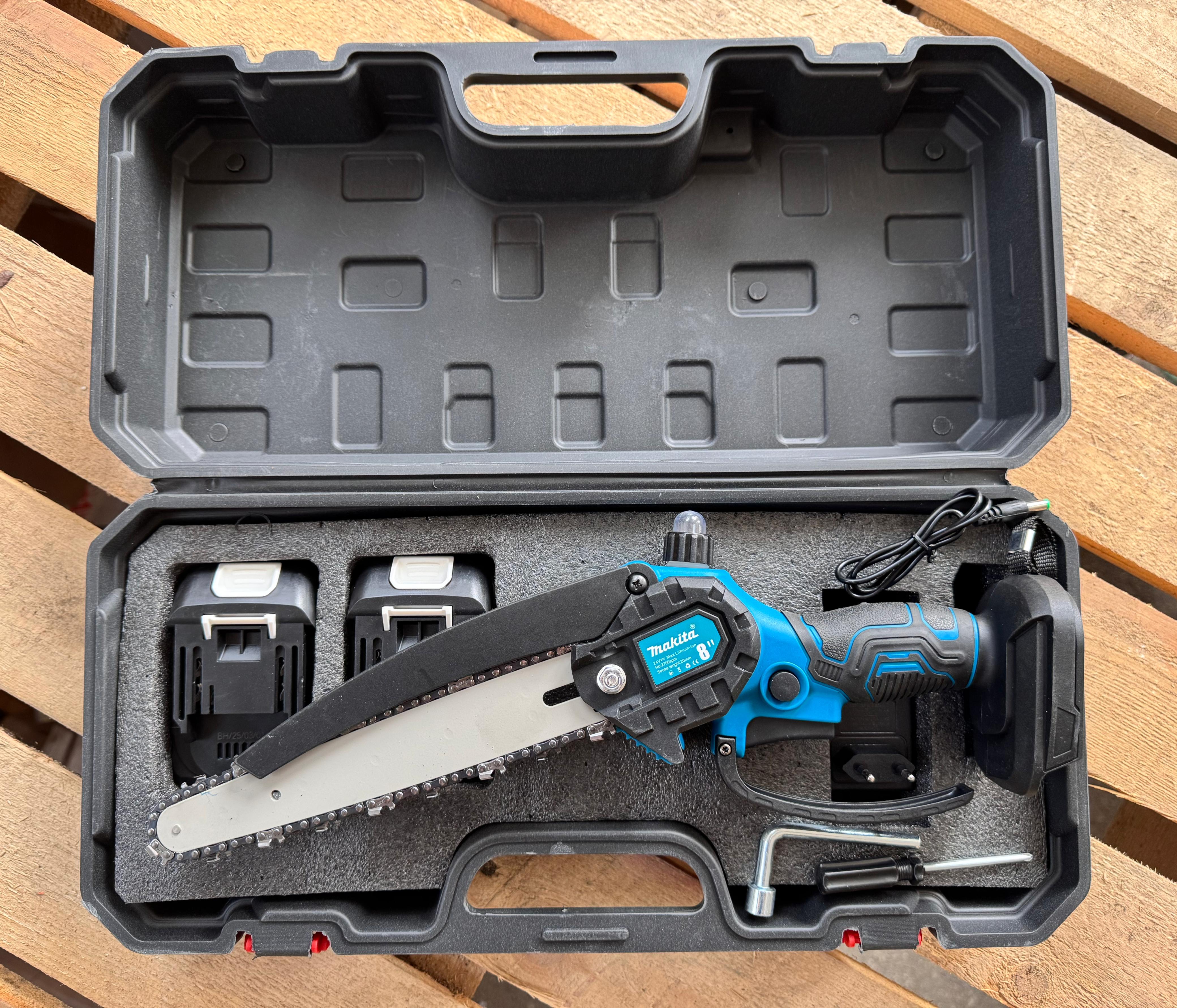 Аккумуляторная мини-пила цепная MAKITA 1х20  |*